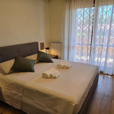 Giopi Home Vitinia Eksteriør bilde